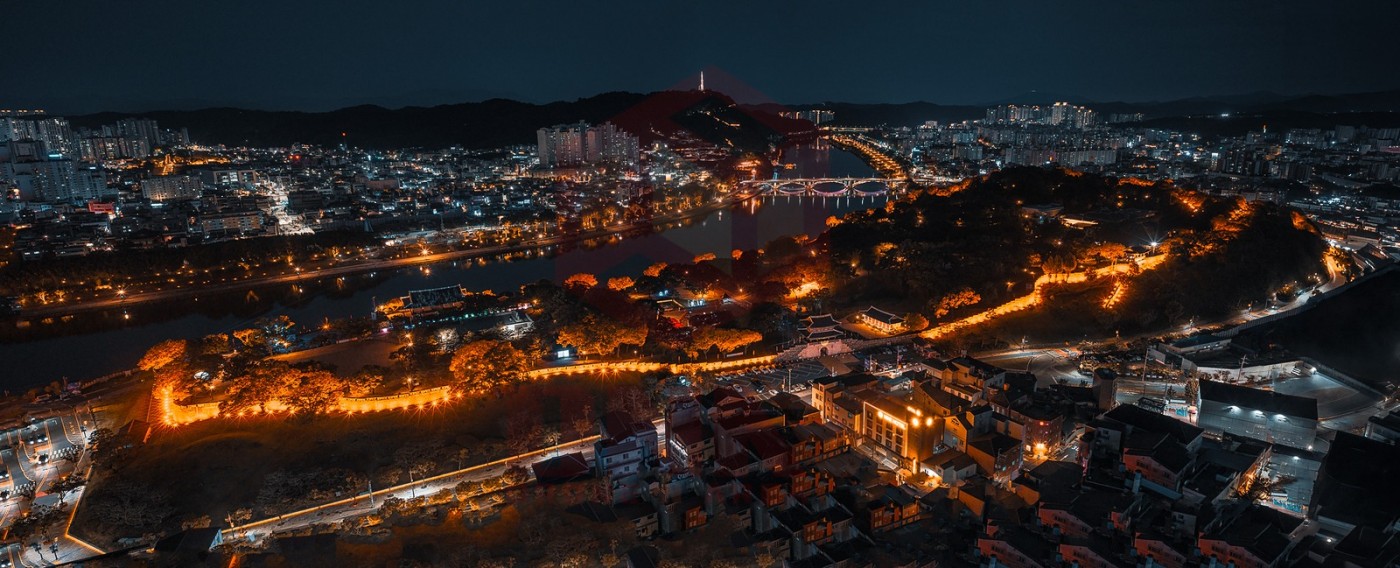 DJI_20260820194217_0422_D-Pano_1600x649.jpg